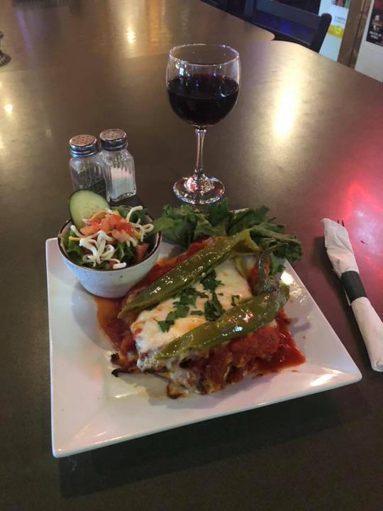 Village Inn Sports Bar, Grill & Pizzeria Hudson, WI